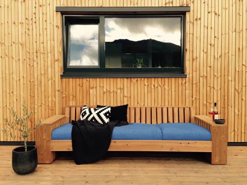 drewniana elewacja wykonana z sosny skandynawskiej drewniana elewacja wykonana z sosny skandynawskiej